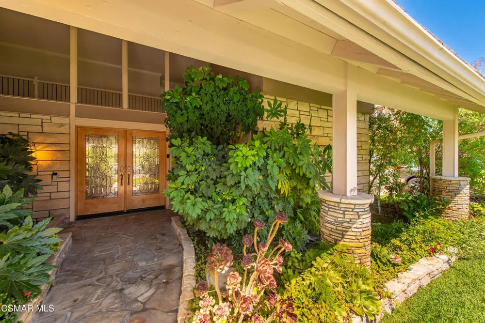 31957 Doverwood Court Westlake Village, CA 91361