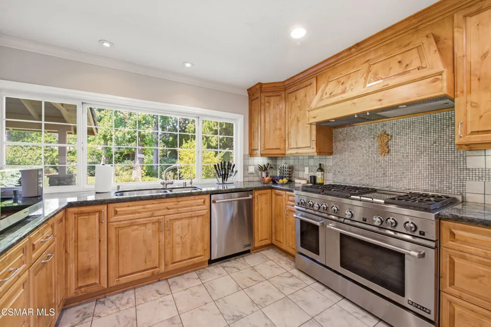 31957 Doverwood Court Westlake Village, CA 91361