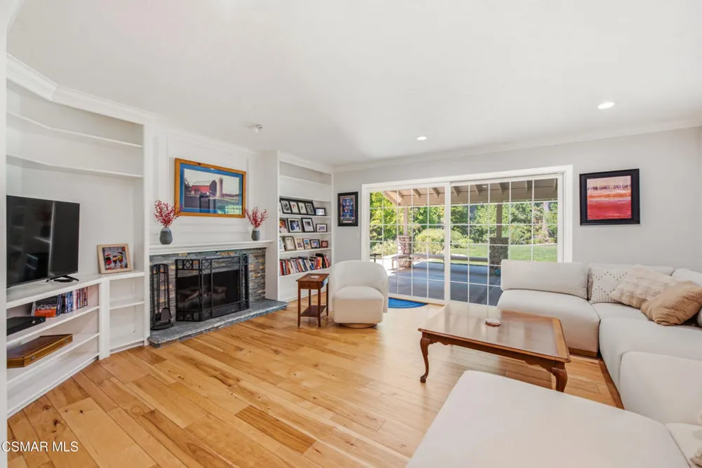 31957 Doverwood Court Westlake Village, CA 91361