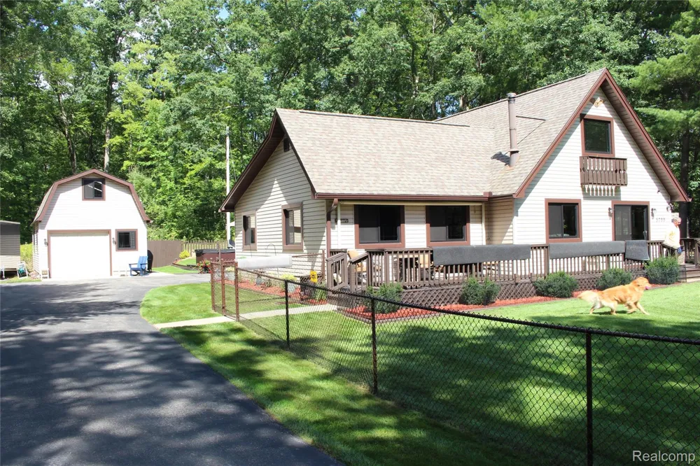 5799 Goodar Road Goodar Township, MI 48761