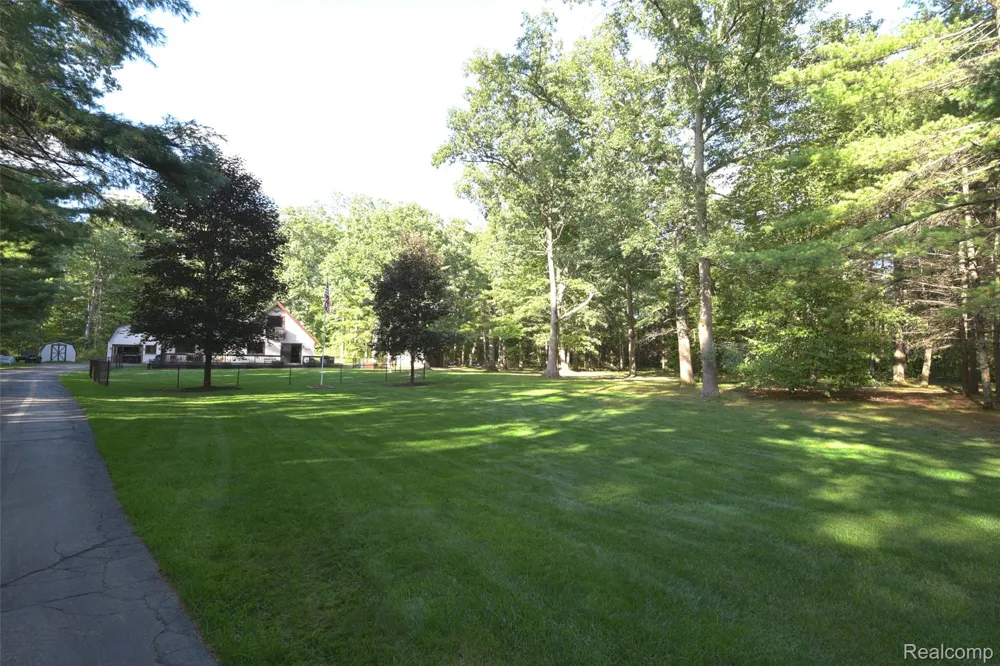 5799 Goodar Road Goodar Township, MI 48761