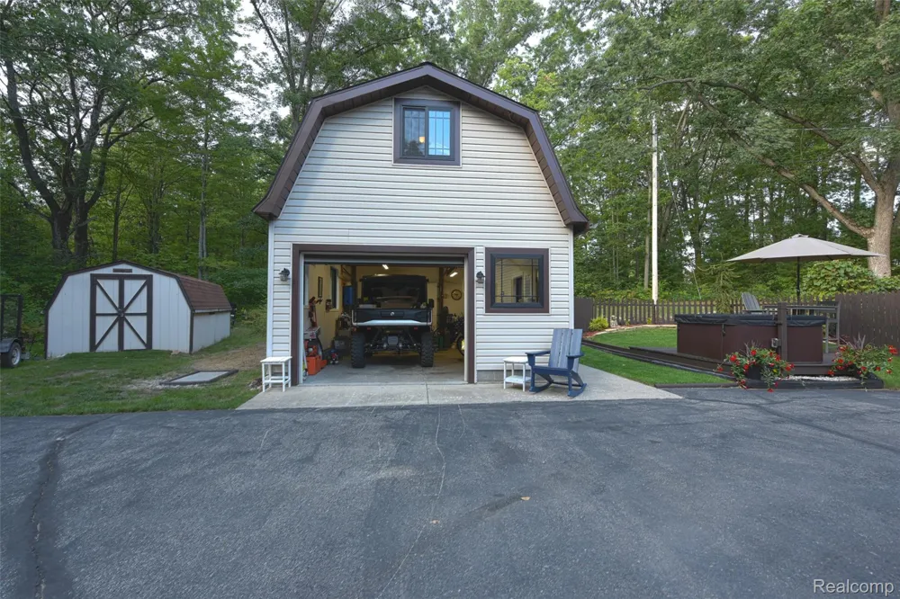 5799 Goodar Road Goodar Township, MI 48761
