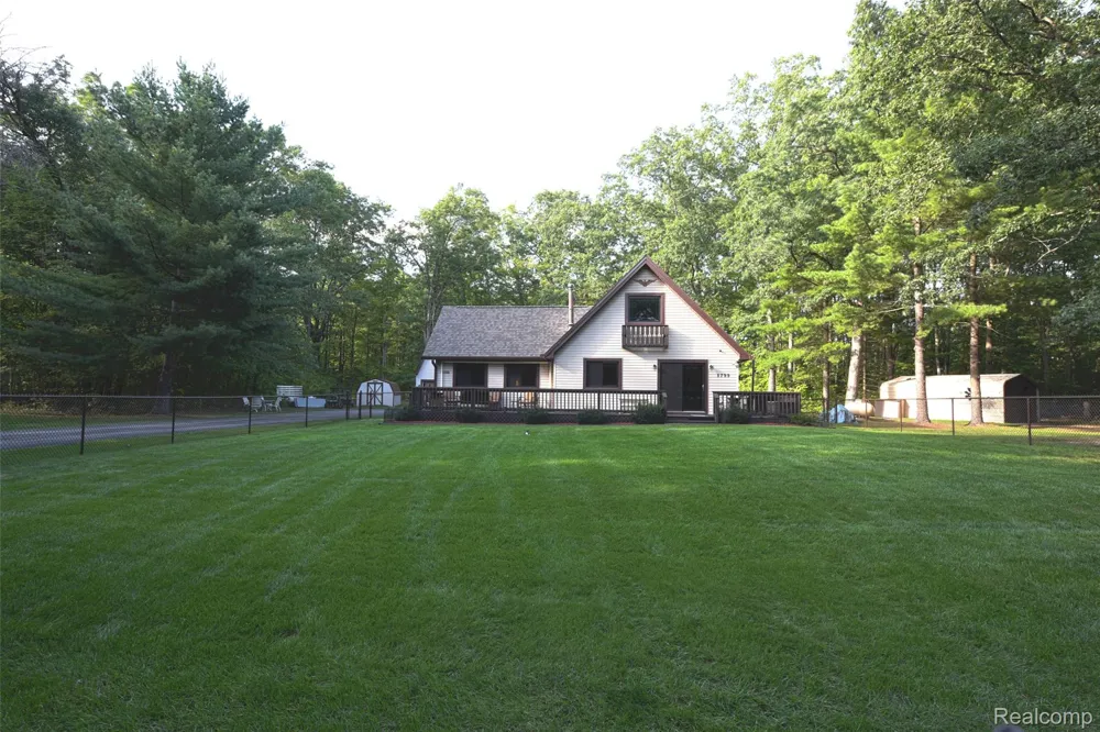 5799 Goodar Road Goodar Township, MI 48761