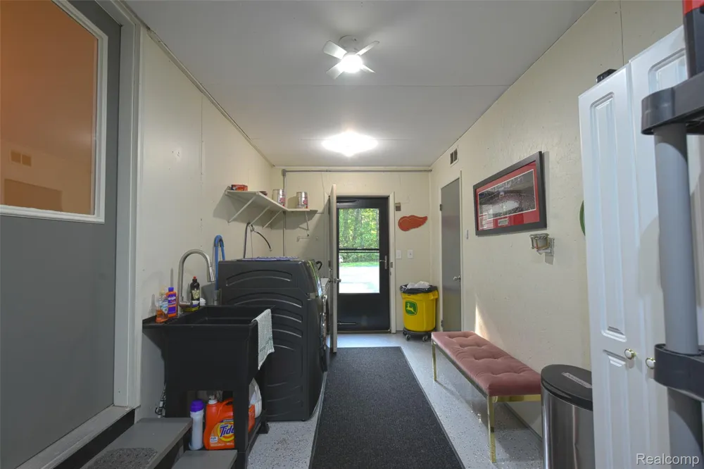 5799 Goodar Road Goodar Township, MI 48761