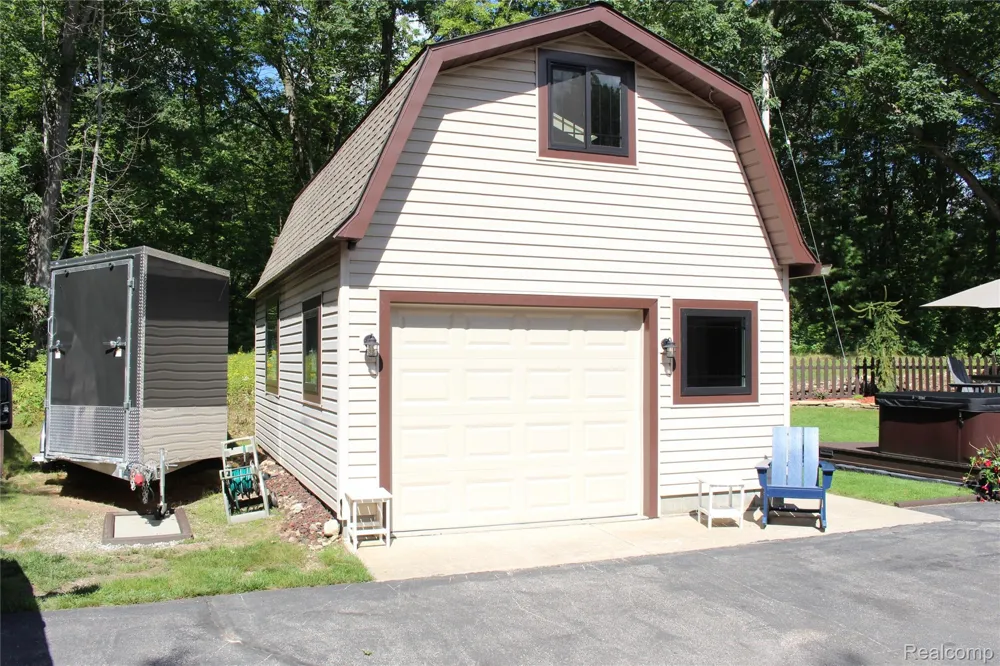 5799 Goodar Road Goodar Township, MI 48761