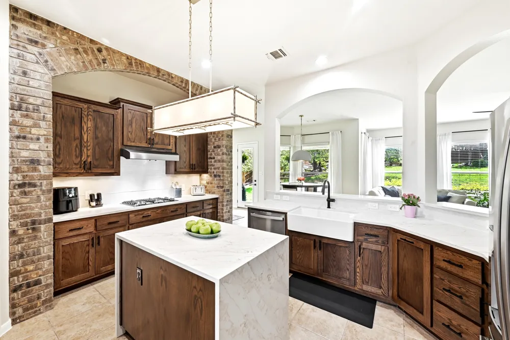 130 Granite Lane Austin, TX 78737