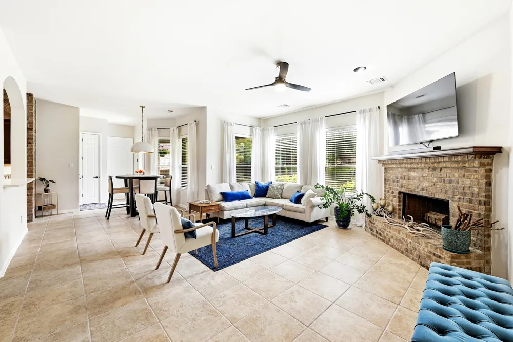 130 Granite Lane Austin, TX 78737
