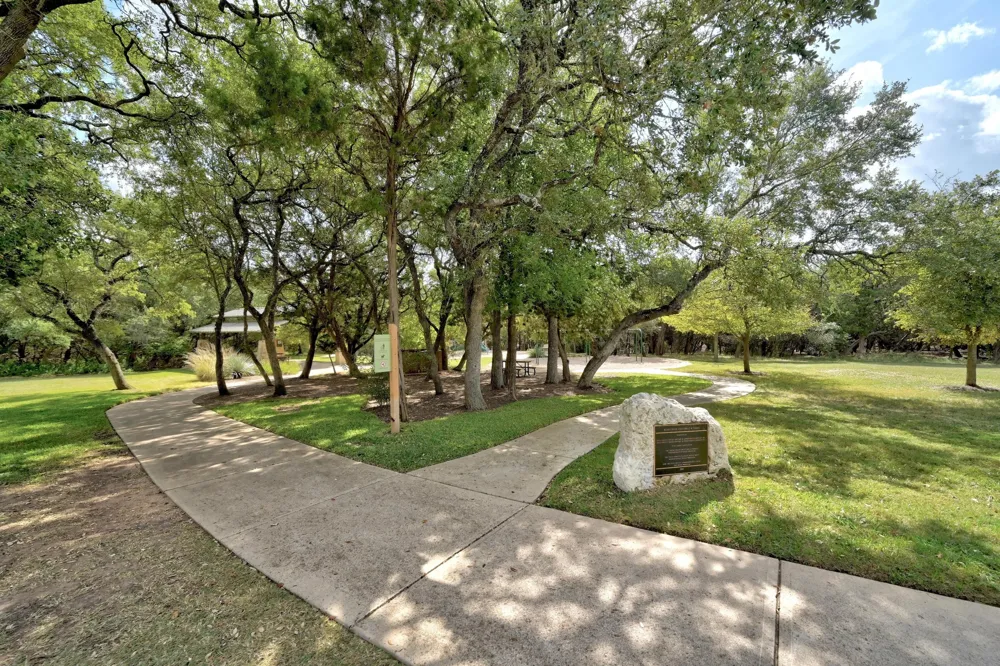 130 Granite Lane Austin, TX 78737