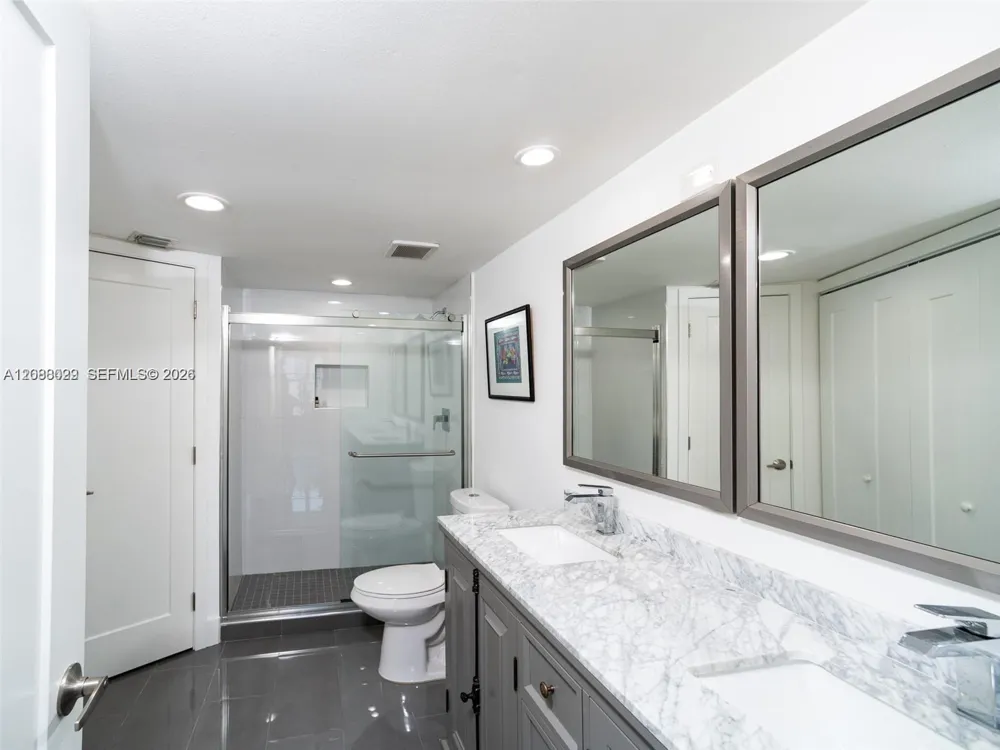 3500 Mystic Pointe Dr #1607 Aventura, FL 33180