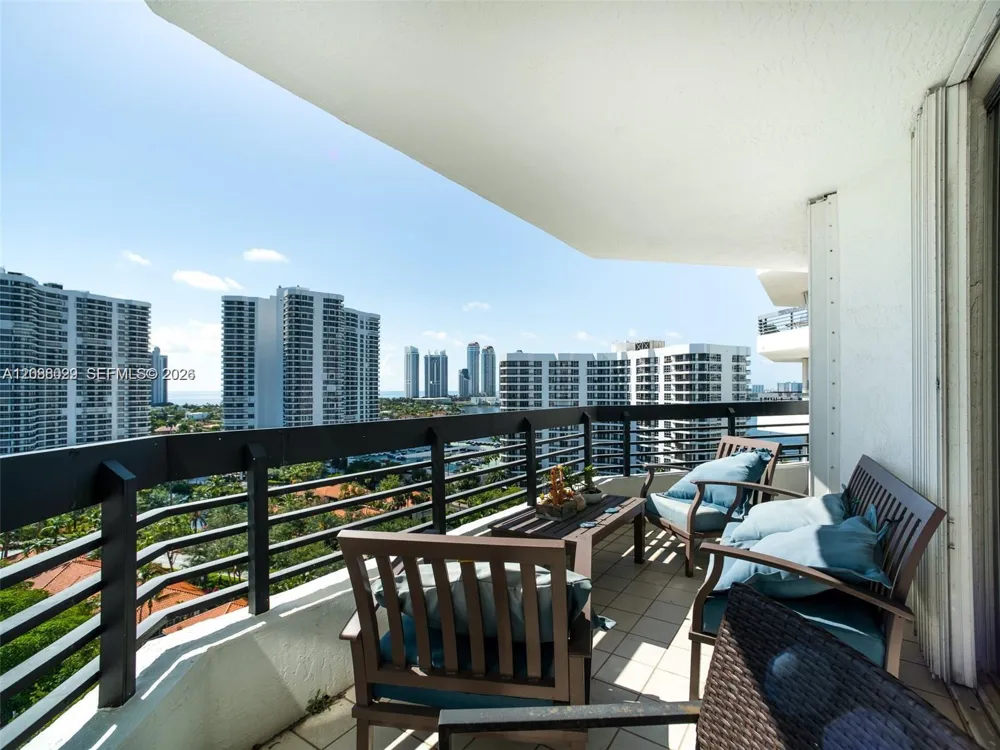 3500 Mystic Pointe Dr #1607 Aventura, FL 33180