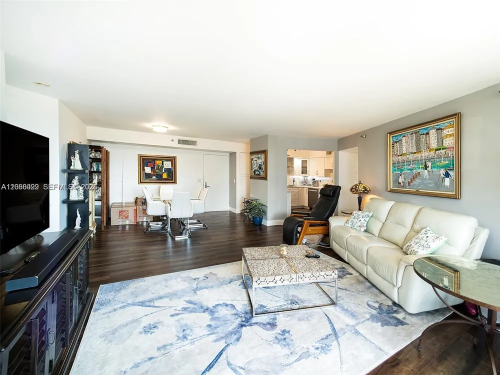 3500 Mystic Pointe Dr #1607 Aventura, FL 33180