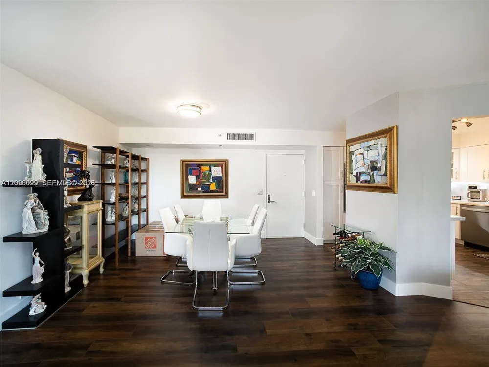 3500 Mystic Pointe Dr #1607 Aventura, FL 33180