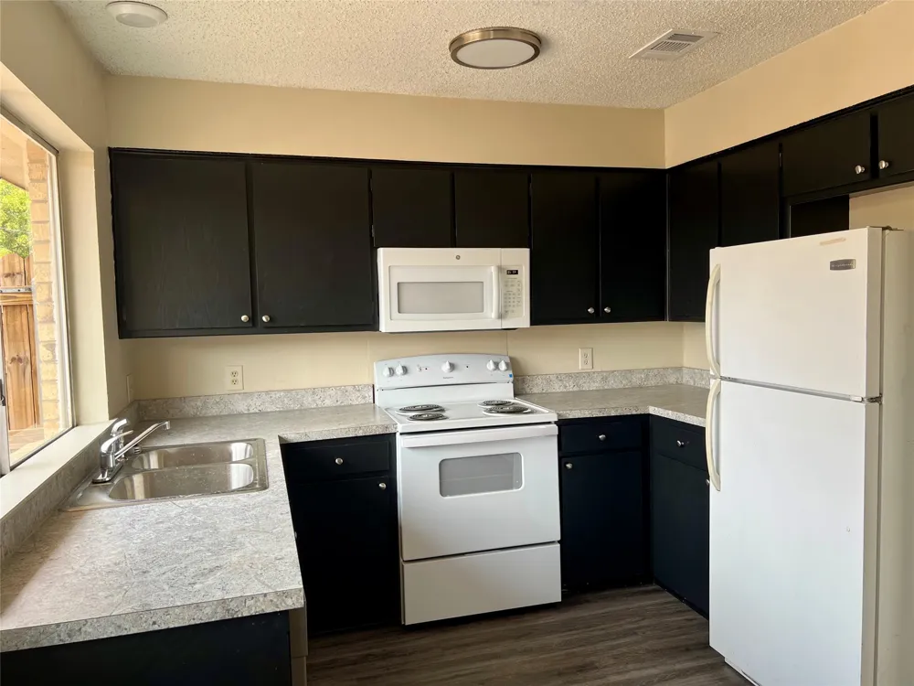 2019 Paisley Drive #A Arlington, TX 76015