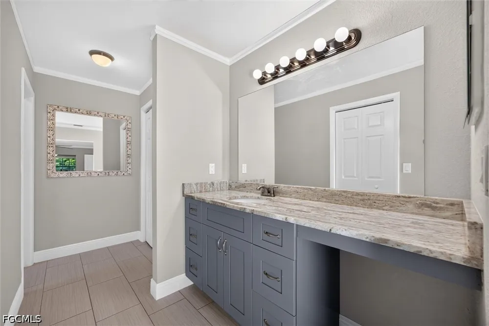SE 27th Terrace Cape Coral, FL 33904
