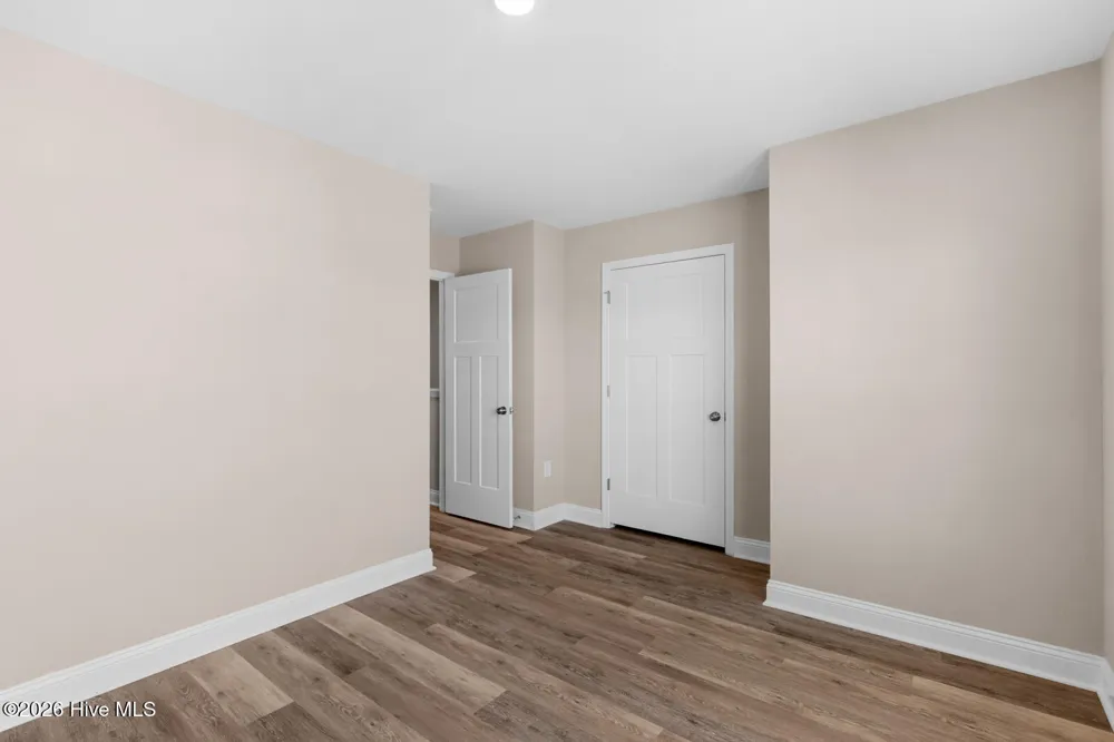 608 Jacks Crossing Drive Hubert, NC 28539