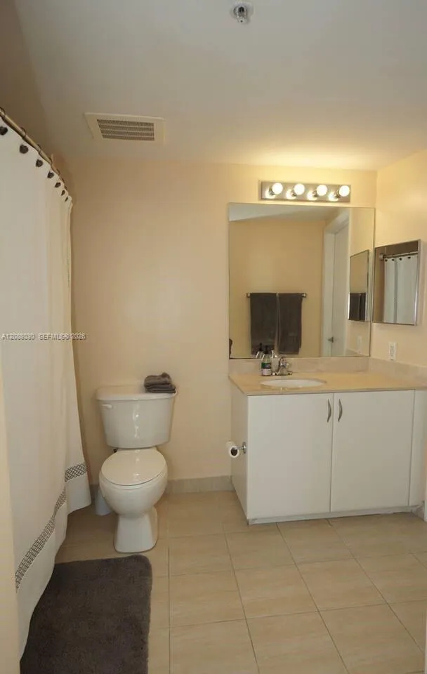1750 Bayshore Dr #3710 Miami, FL 33132