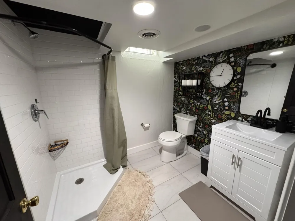 3136 Jarvis Avenue Warren, MI 48091