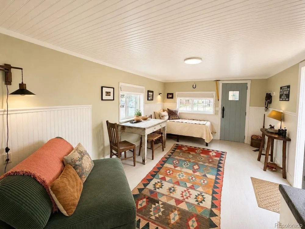 103 S 3rd Street Westcliffe, CO 81252