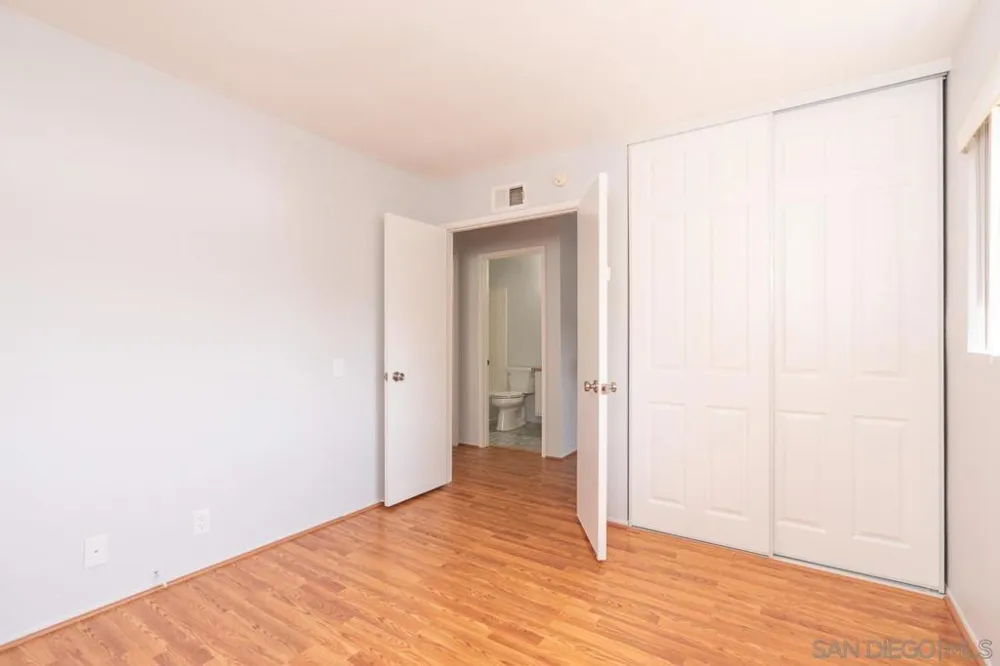 3286 Caminito Eastbluff #114 La Jolla, CA 92037