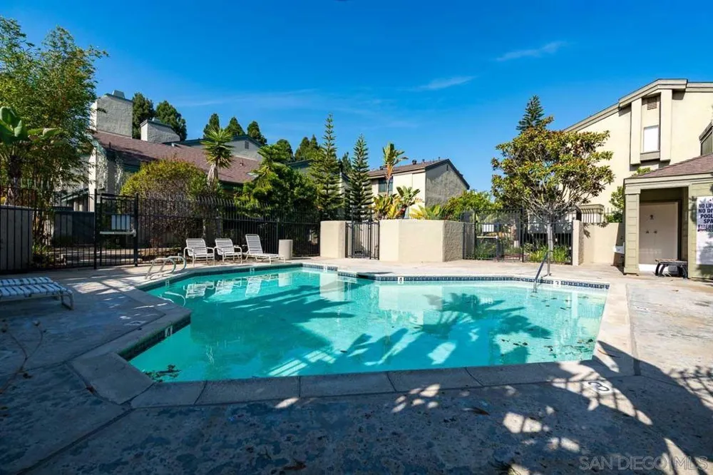 3286 Caminito Eastbluff #114 La Jolla, CA 92037
