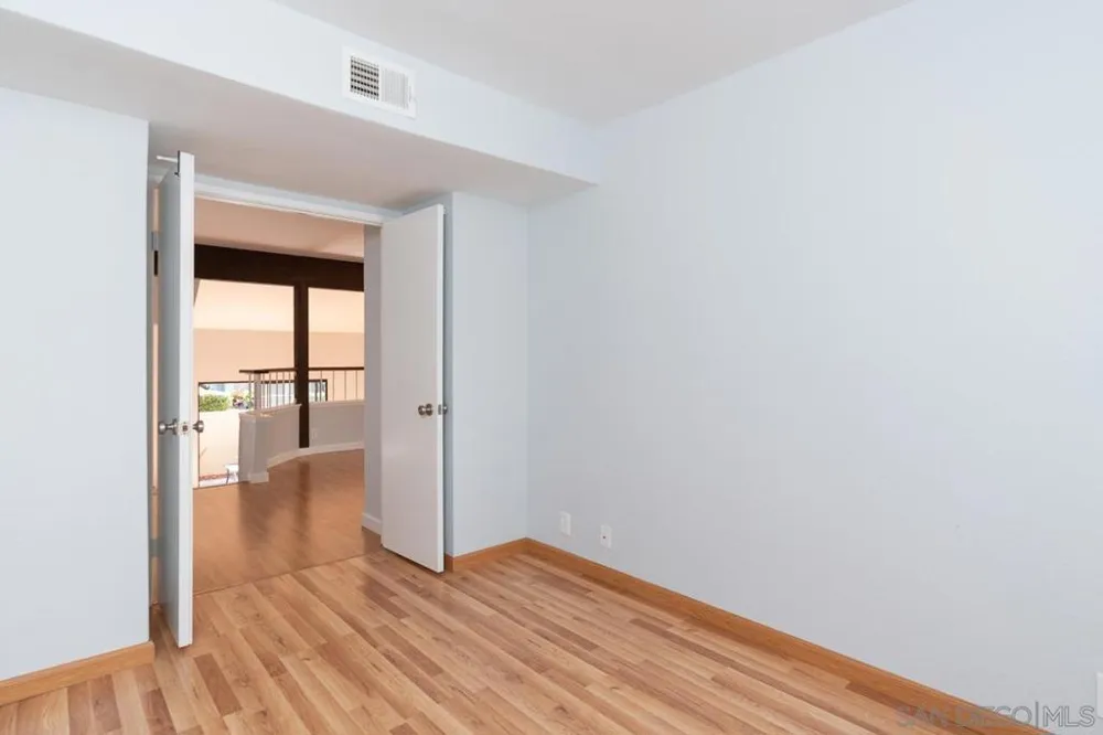 3286 Caminito Eastbluff #114 La Jolla, CA 92037