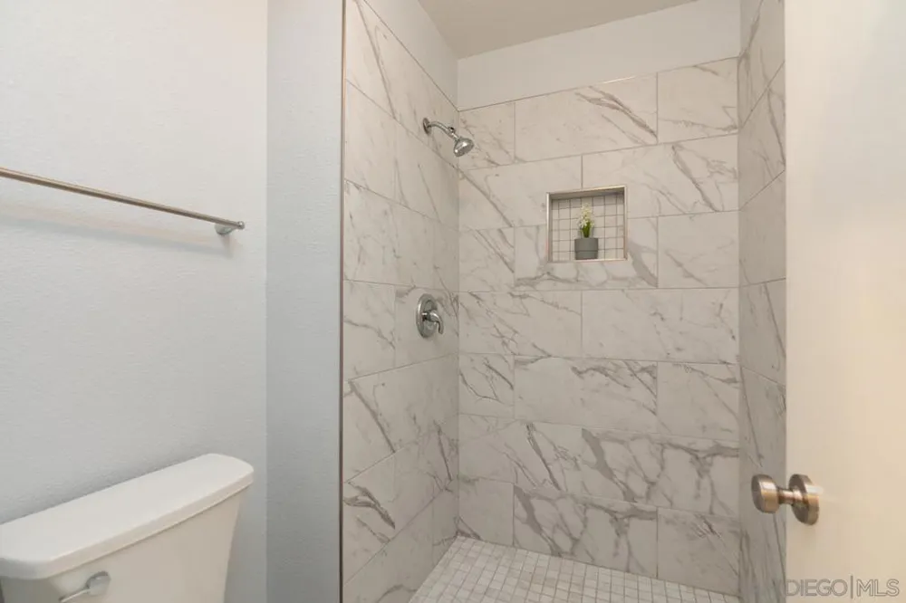 3286 Caminito Eastbluff #114 La Jolla, CA 92037