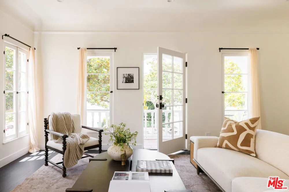 1226 Smithwood Drive #4 Los Angeles, CA 90035