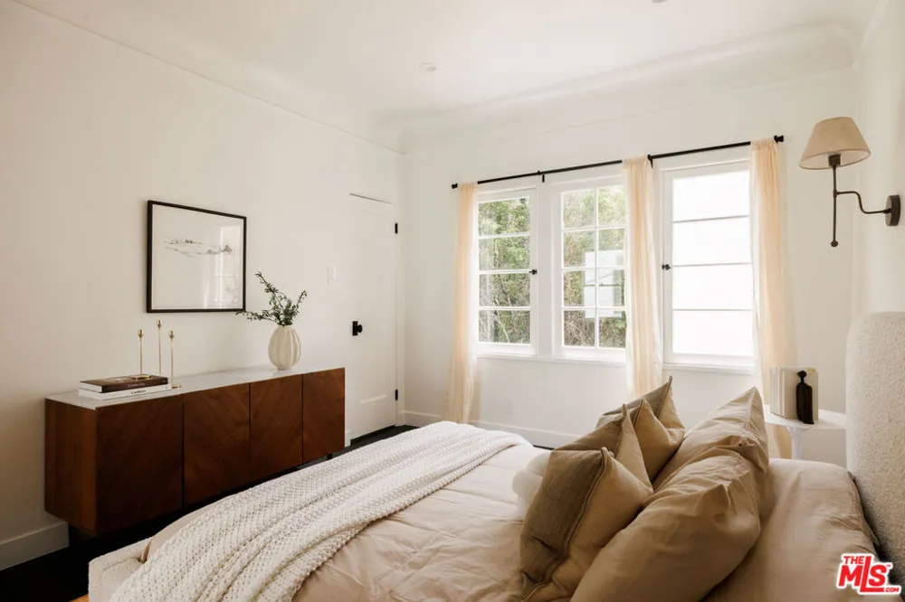 1226 Smithwood Drive #4 Los Angeles, CA 90035