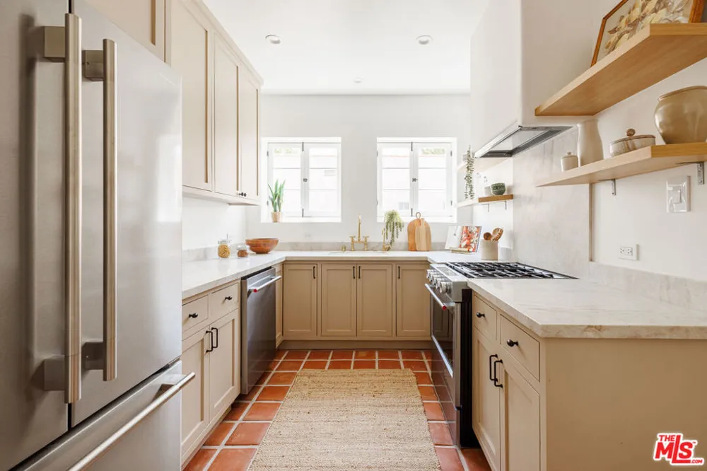 1226 Smithwood Drive #4 Los Angeles, CA 90035