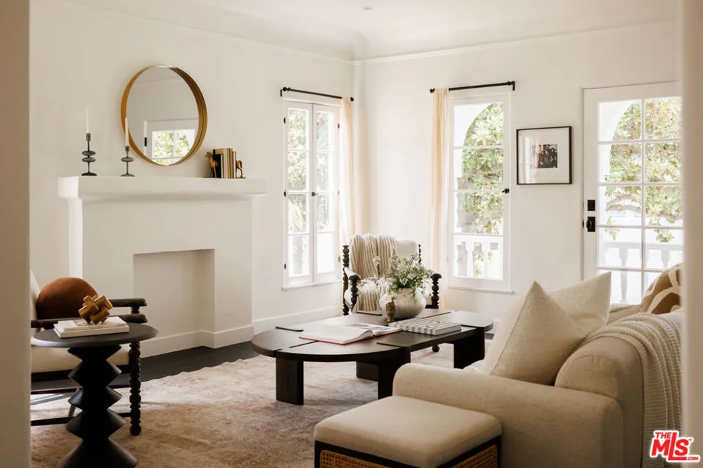 1226 Smithwood Drive #4 Los Angeles, CA 90035