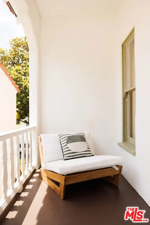 1226 Smithwood Drive #4 Los Angeles, CA 90035