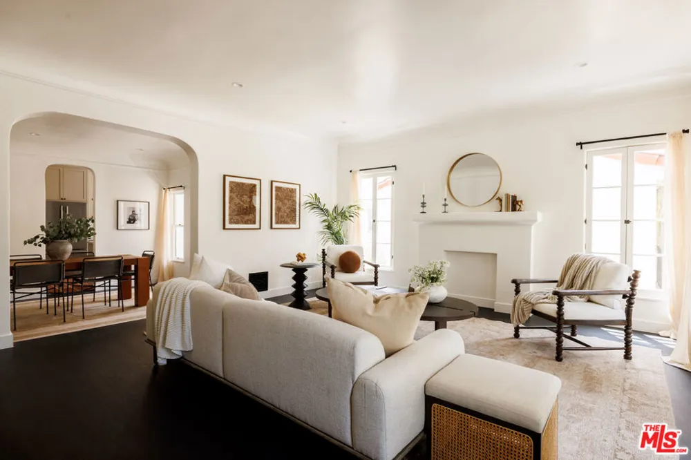 1226 Smithwood Drive #4 Los Angeles, CA 90035