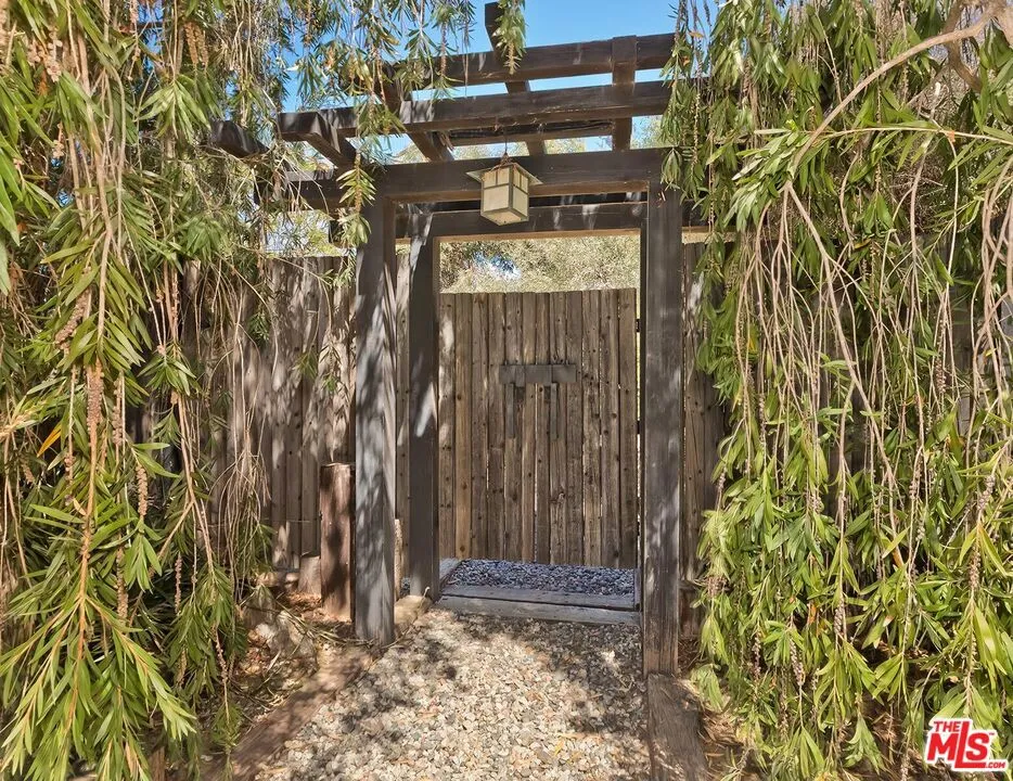 3583 Wonder View Drive Los Angeles, CA 90068