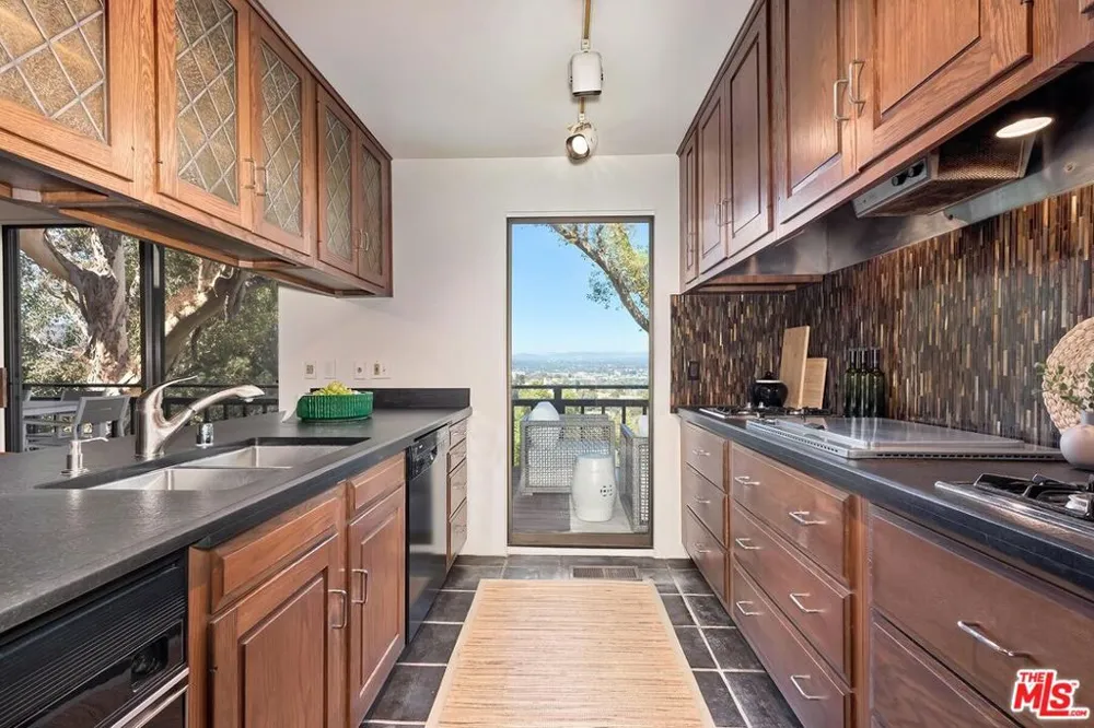 3583 Wonder View Drive Los Angeles, CA 90068