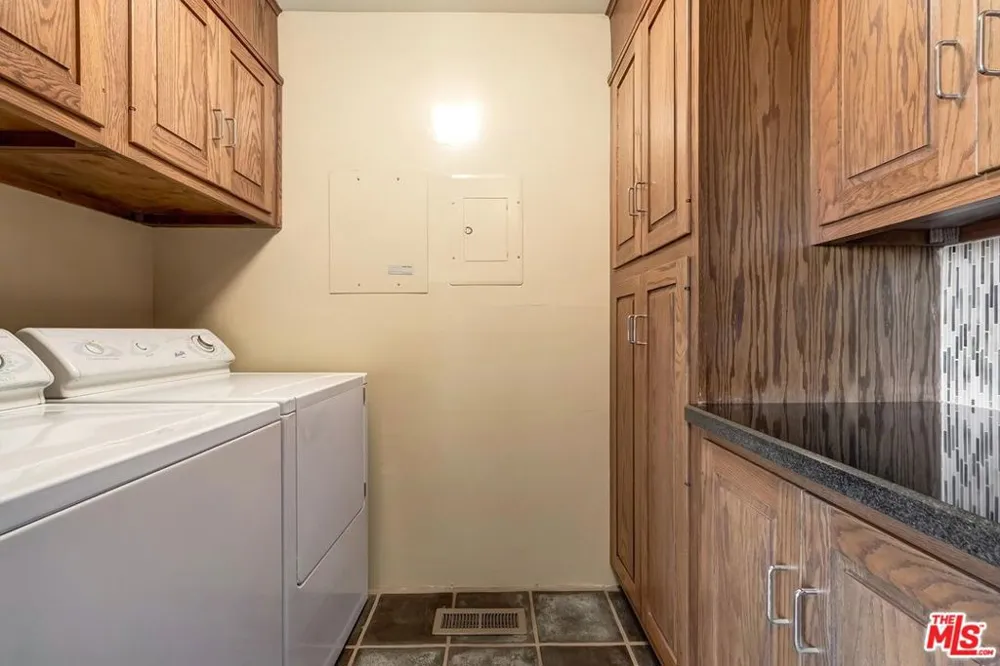 3583 Wonder View Drive Los Angeles, CA 90068