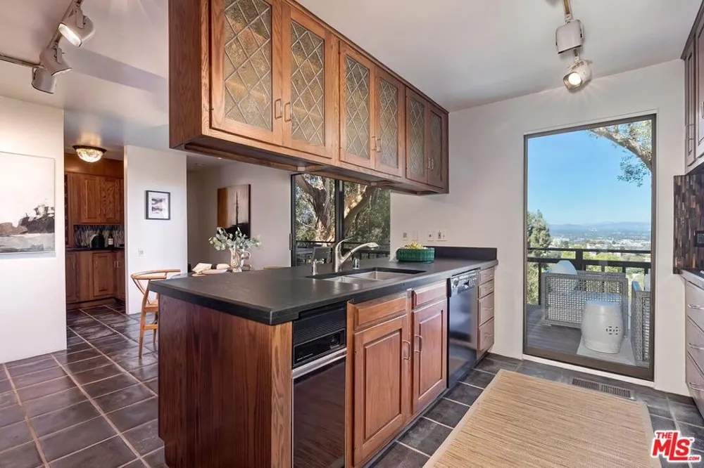 3583 Wonder View Drive Los Angeles, CA 90068