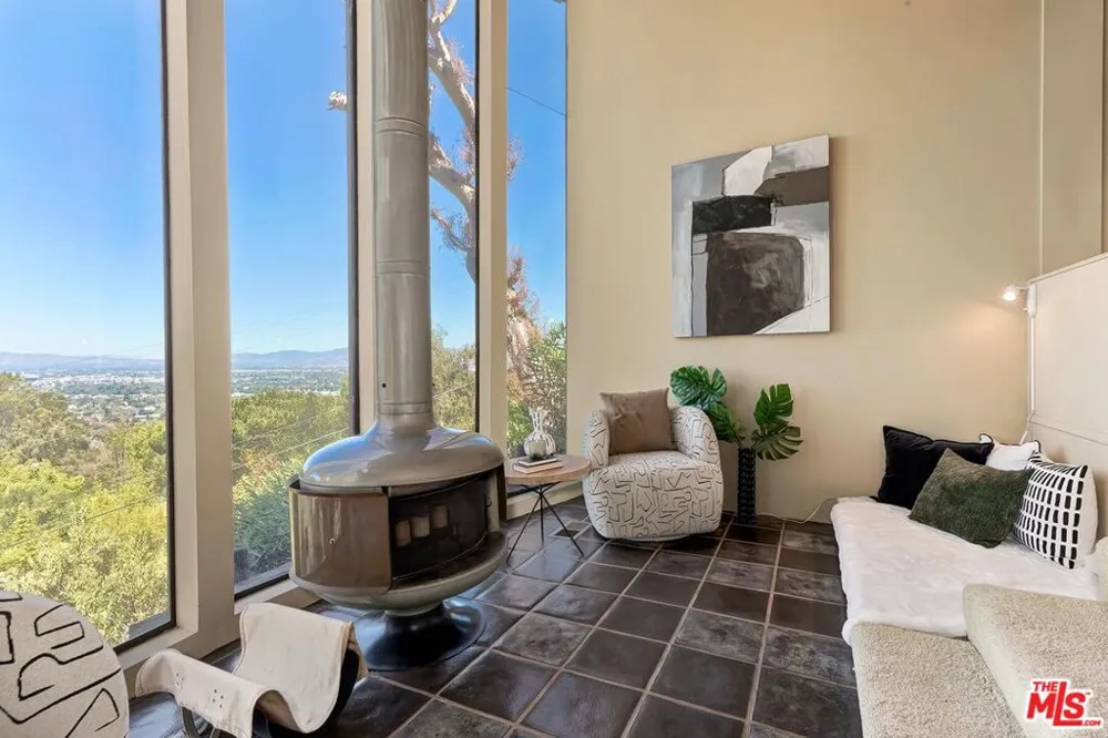 3583 Wonder View Drive Los Angeles, CA 90068