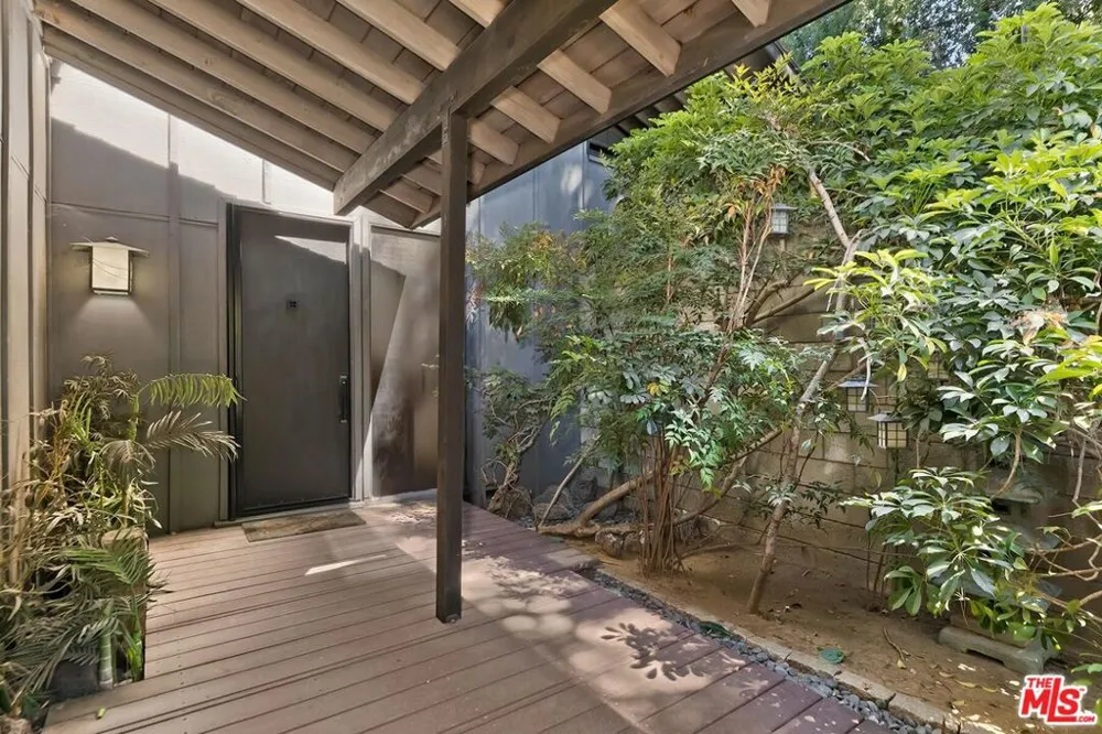 3583 Wonder View Drive Los Angeles, CA 90068