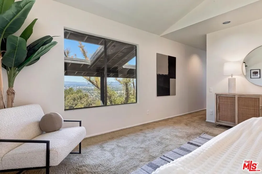 3583 Wonder View Drive Los Angeles, CA 90068