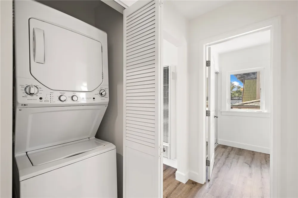 334 Coast Hwy #A Laguna Beach, CA 92651