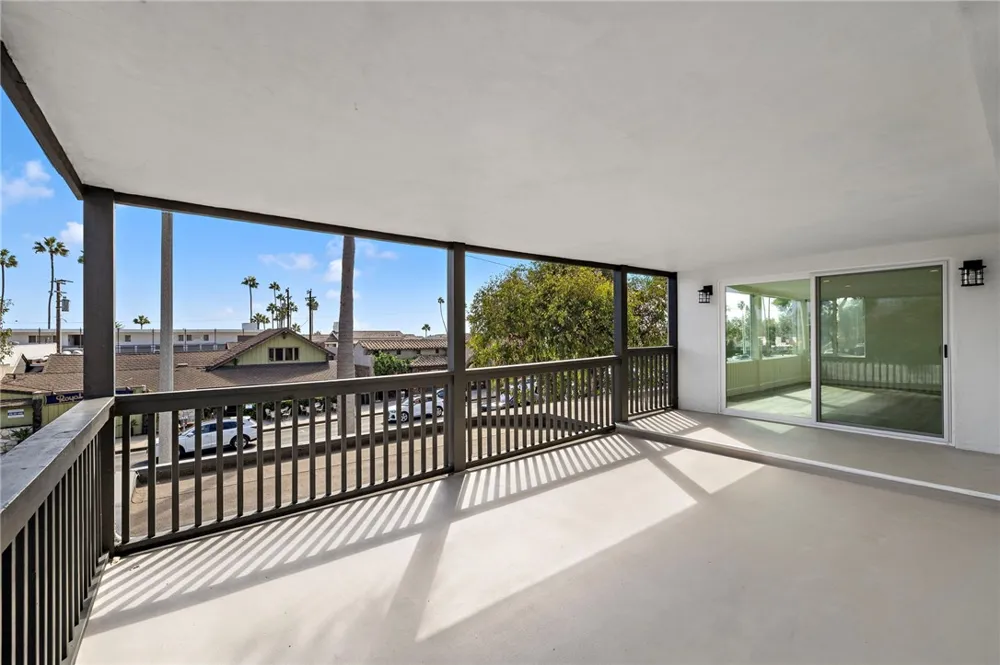 334 Coast Hwy #A Laguna Beach, CA 92651