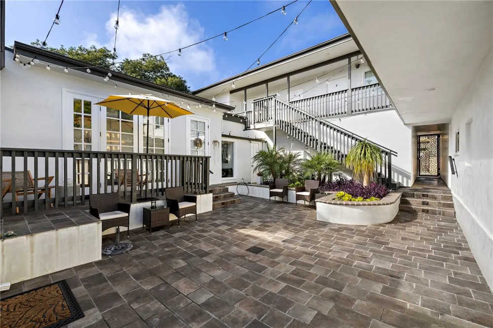 334 Coast Hwy #A Laguna Beach, CA 92651