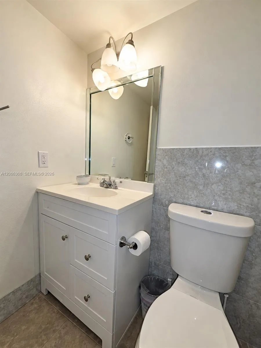 601 NW 79th Ave #101 Margate, FL 33063