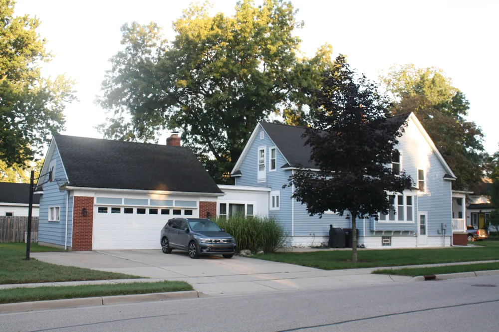 522 E Lincoln Avenue Zeeland, MI 49464