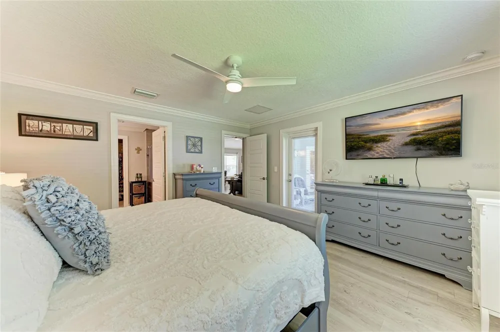 3632 STAGHORN AVENUE North Port, FL 34286