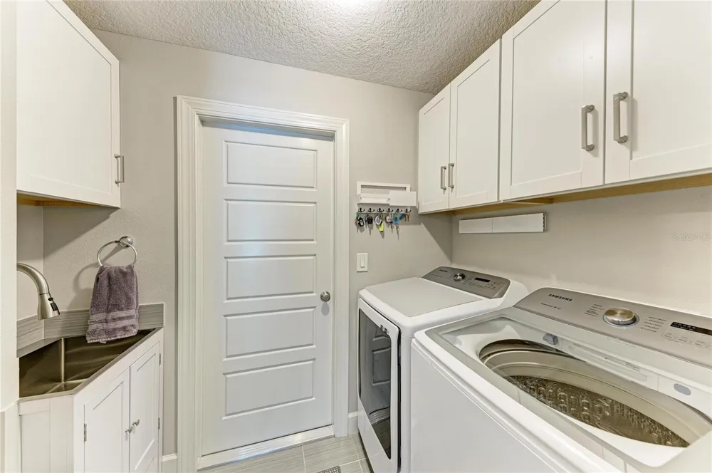 3632 STAGHORN AVENUE North Port, FL 34286