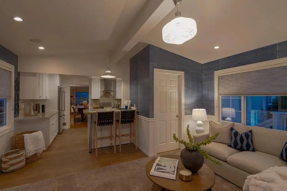 467 Avalon Drive South San Francisco, CA 94080