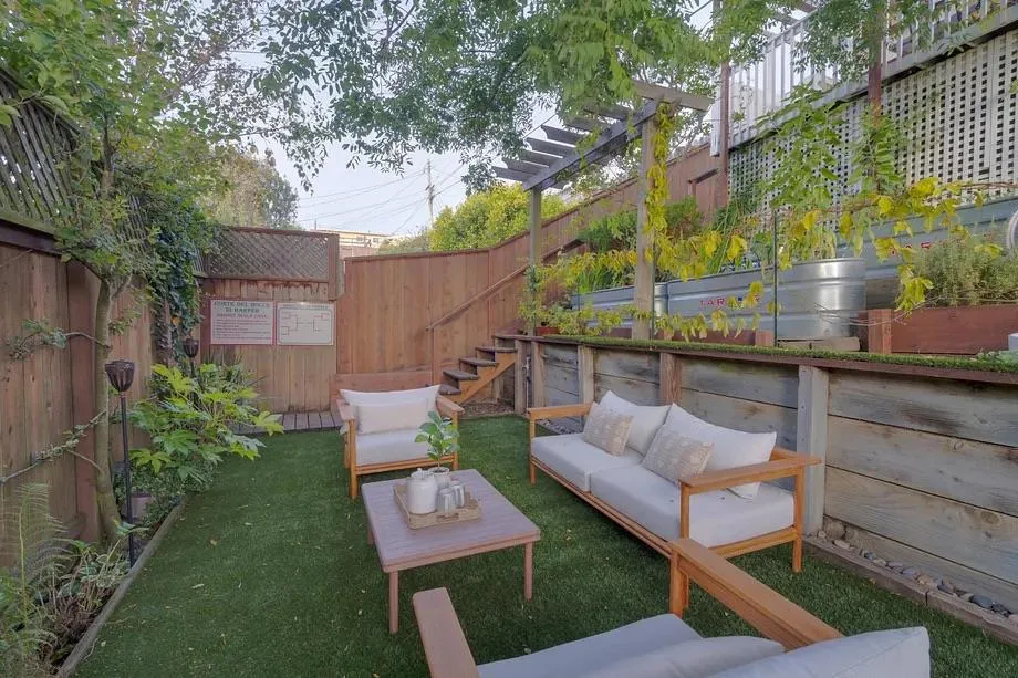 467 Avalon Drive South San Francisco, CA 94080