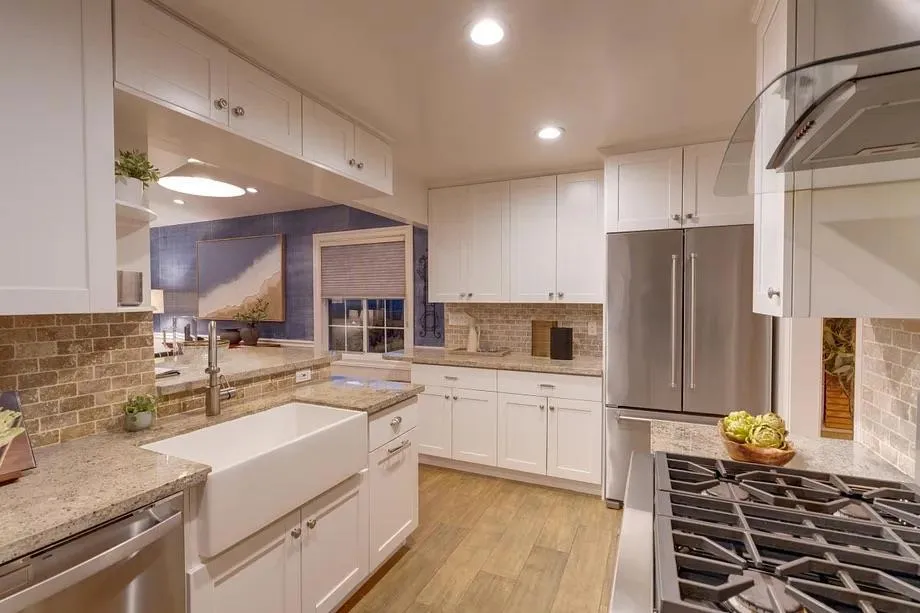 467 Avalon Drive South San Francisco, CA 94080