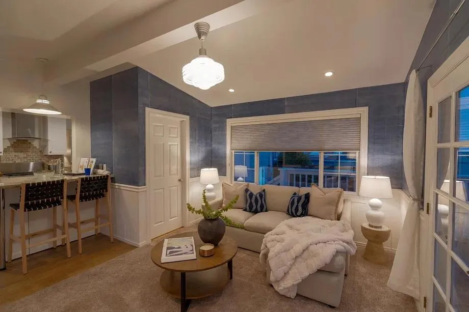 467 Avalon Drive South San Francisco, CA 94080